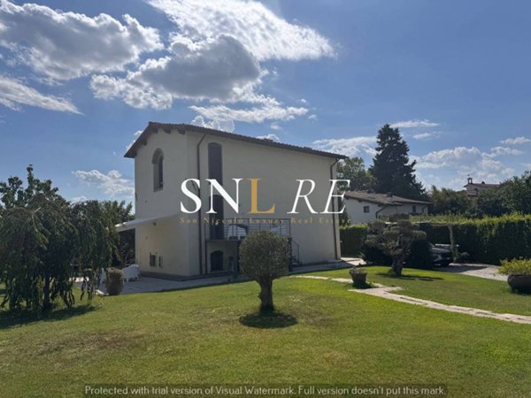 casa indipendente in vendita a Campi Bisenzio in zona Limite