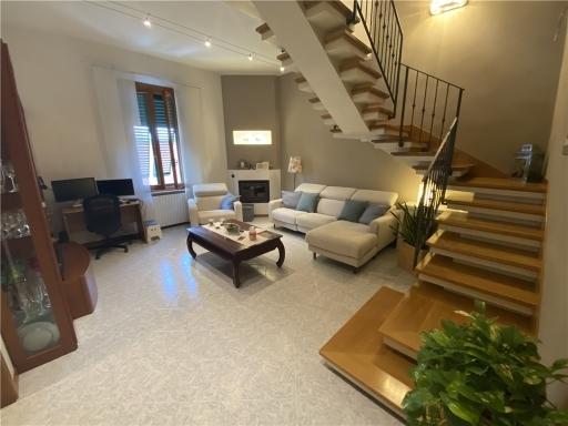 appartamento in vendita a Capraia e Limite in zona Limite sull' Arno