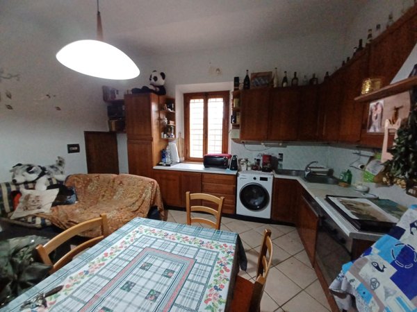 casa indipendente in vendita a Capraia e Limite in zona Limite sull' Arno