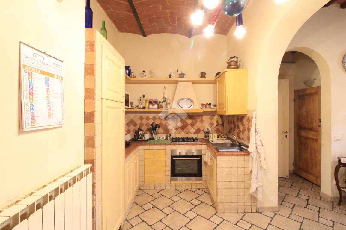 casa indipendente in vendita a Capraia e Limite in zona Limite sull' Arno