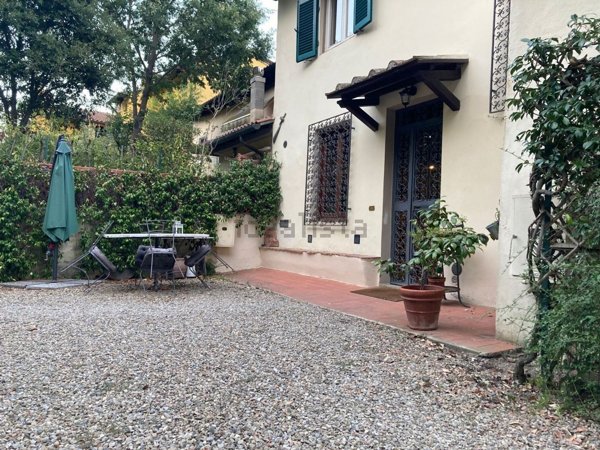 pentavano in vendita a Capraia e Limite