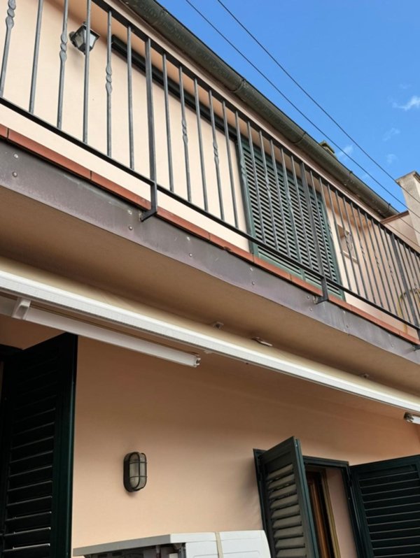 appartamento in vendita a Capraia e Limite