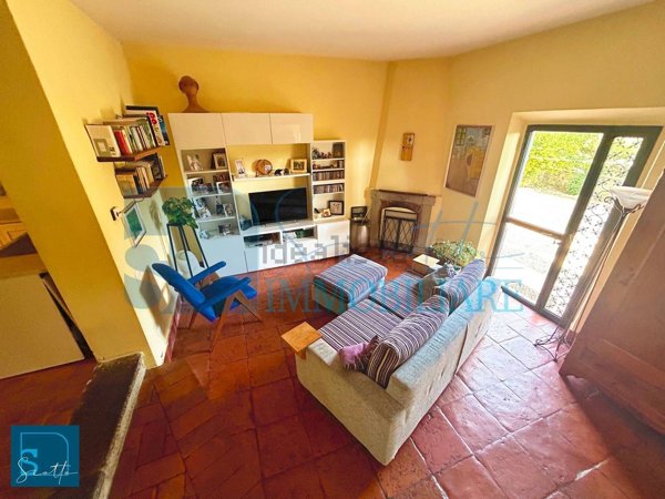 pentavano in vendita a Capraia e Limite