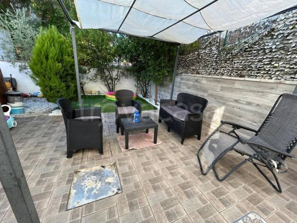 casa indipendente in vendita a Capraia e Limite