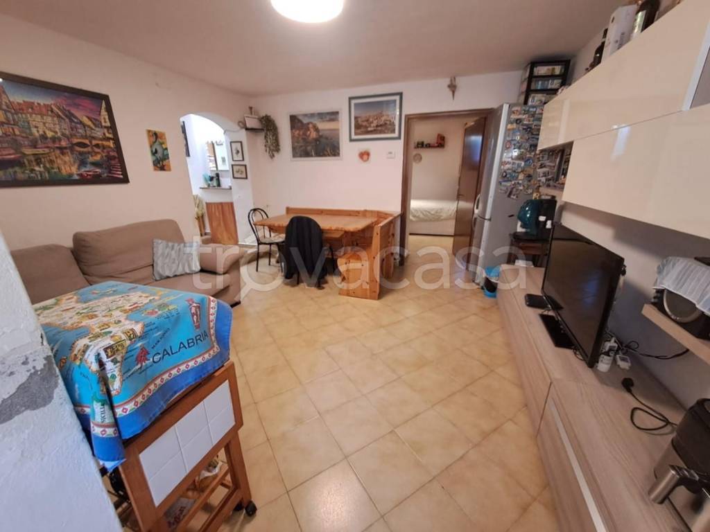 appartamento in vendita a Capraia e Limite in zona Limite sull' Arno