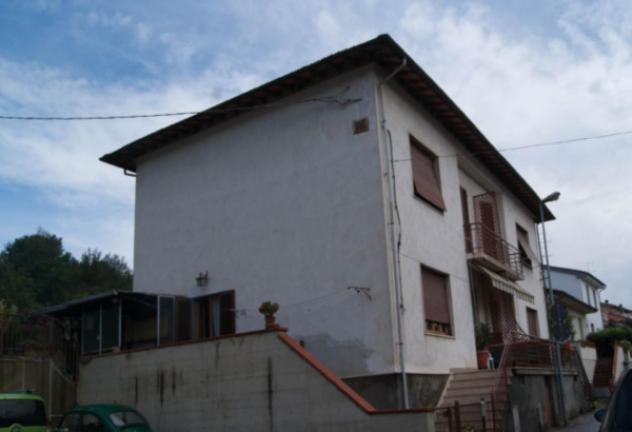 appartamento in vendita a Capraia e Limite