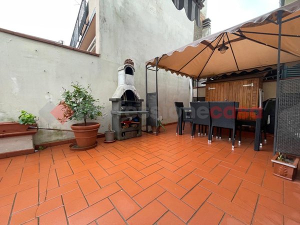 appartamento in vendita a Capraia e Limite in zona Limite sull' Arno