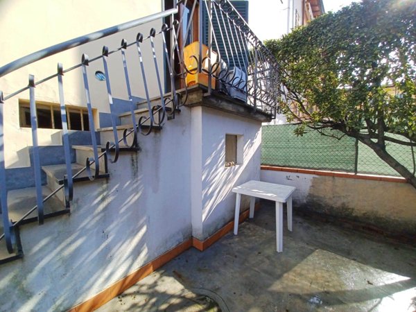 casa indipendente in vendita a Capraia e Limite in zona Capraia Fiorentina