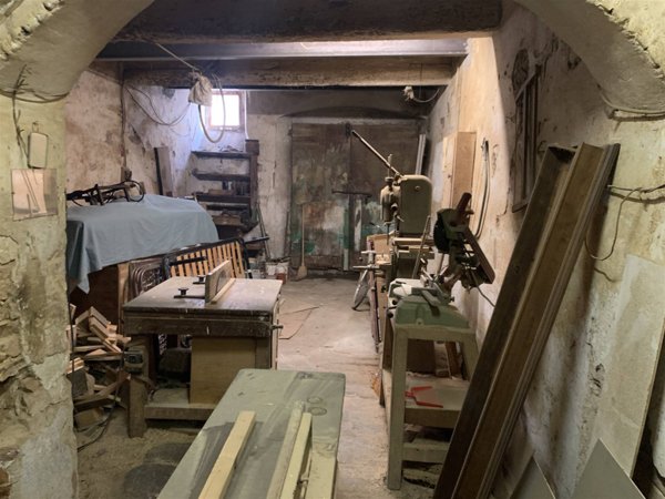 casa indipendente in vendita a Capraia e Limite