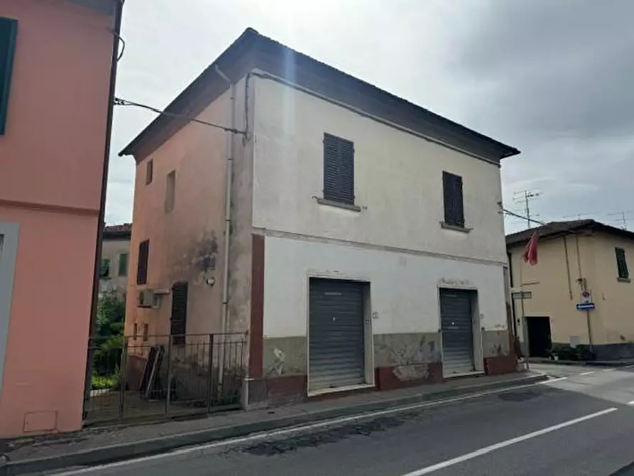 casa indipendente in vendita a Capraia e Limite in zona Limite sull' Arno