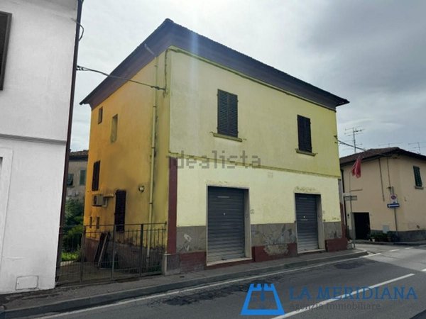 casa indipendente in vendita a Capraia e Limite in zona Limite sull' Arno