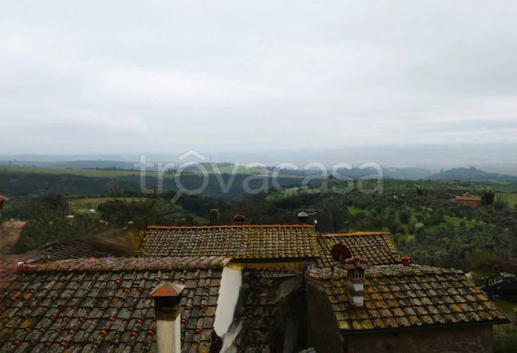 casa indipendente in vendita a Capraia e Limite in zona Limite sull' Arno