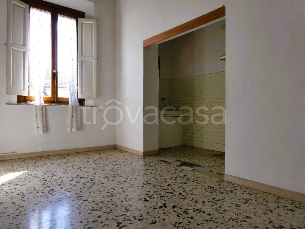 casa indipendente in vendita a Capraia e Limite