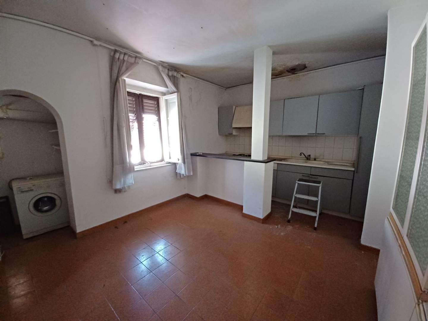 appartamento in vendita a Capraia e Limite in zona Limite sull' Arno