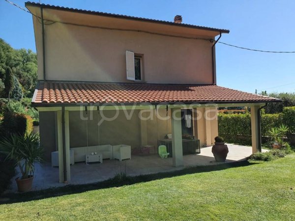 appartamento in vendita a Capraia e Limite