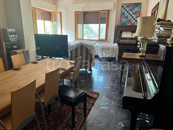 casa indipendente in vendita a Capraia e Limite in zona Limite sull' Arno