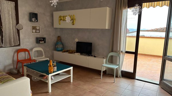 appartamento in vendita a Capraia e Limite in zona Limite sull' Arno