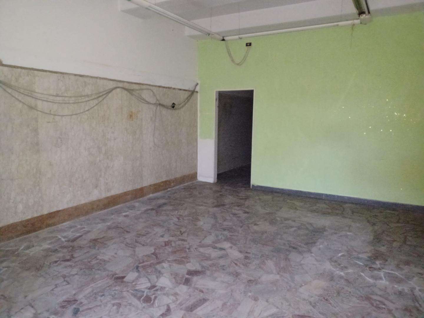 negozio in vendita a Capraia e Limite in zona Limite sull' Arno
