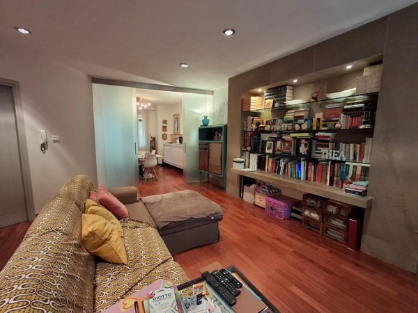 casa indipendente in vendita a Capraia e Limite