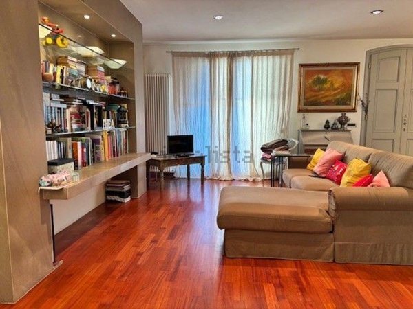 casa indipendente in vendita a Capraia e Limite in zona Limite sull' Arno