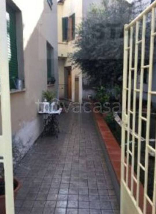 appartamento in vendita a Capraia e Limite