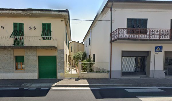 casa indipendente in vendita a Capraia e Limite in zona Limite sull' Arno