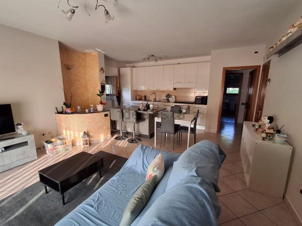 appartamento in vendita a Capraia e Limite