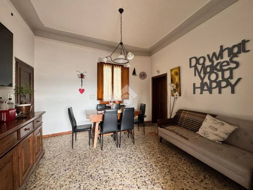 casa indipendente in vendita a Capraia e Limite in zona Capraia Fiorentina