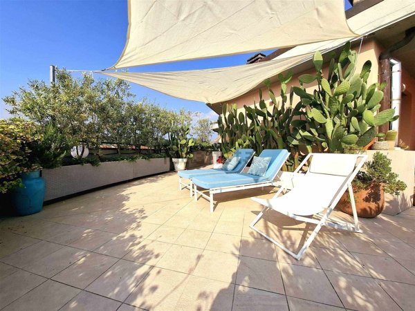 appartamento in vendita a Capraia e Limite