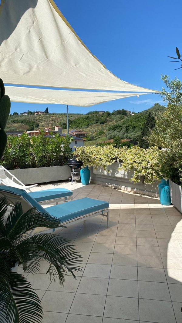 appartamento in vendita a Capraia e Limite