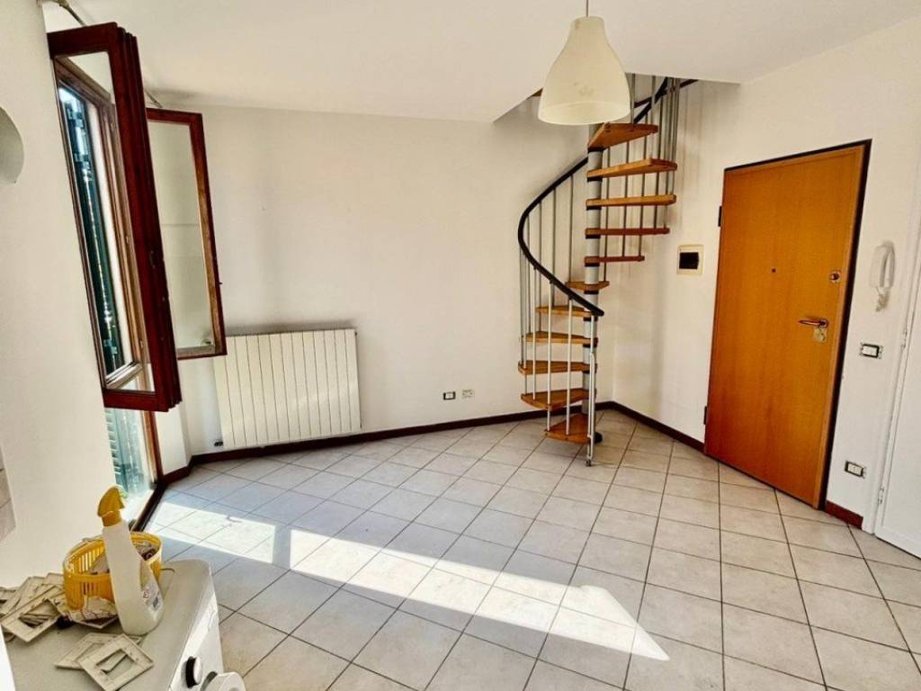 appartamento in vendita a Capraia e Limite in zona Limite sull' Arno