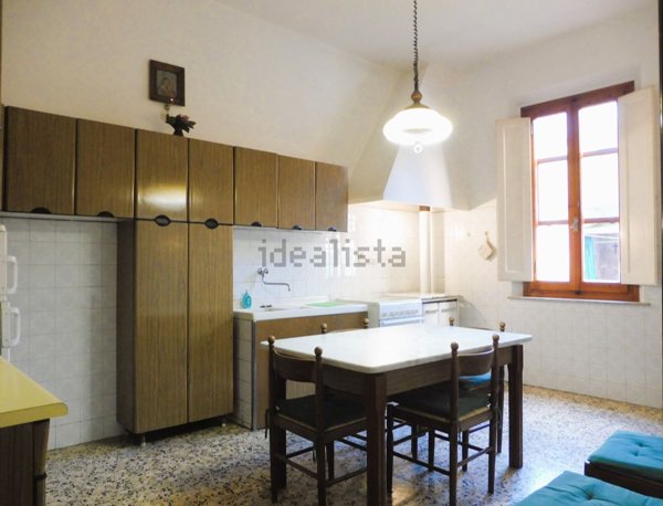 casa indipendente in vendita a Capraia e Limite