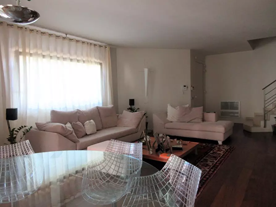 casa indipendente in vendita a Capraia e Limite in zona Limite sull' Arno