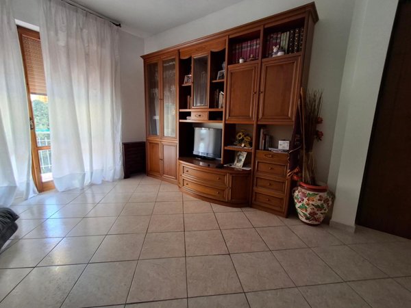 appartamento in vendita a Capraia e Limite