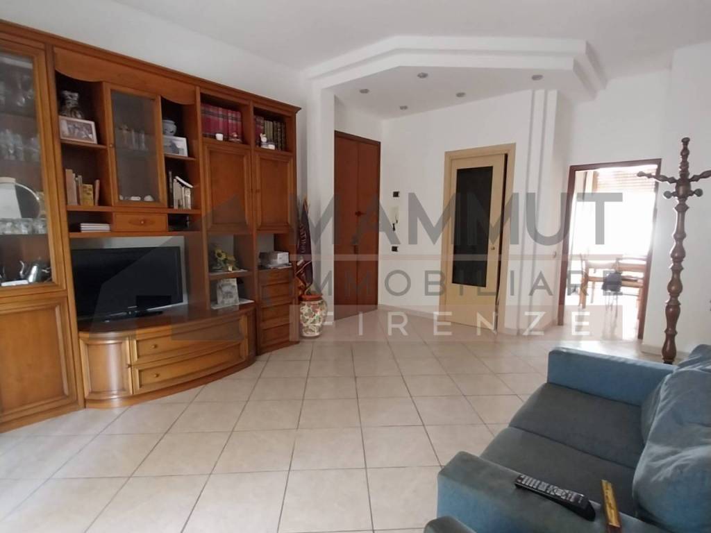 appartamento in vendita a Capraia e Limite