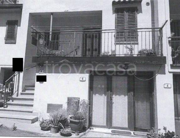 appartamento in vendita a Capraia e Limite