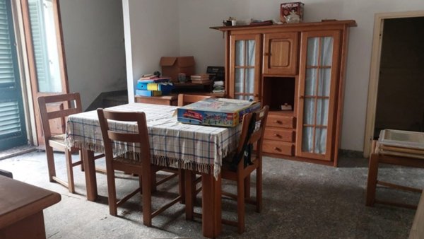 casa indipendente in vendita a Capraia e Limite