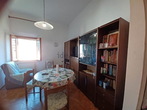 appartamento in vendita a Capraia e Limite in zona Limite sull' Arno