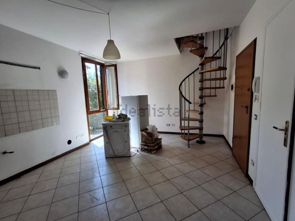 appartamento in vendita a Capraia e Limite in zona Limite sull' Arno