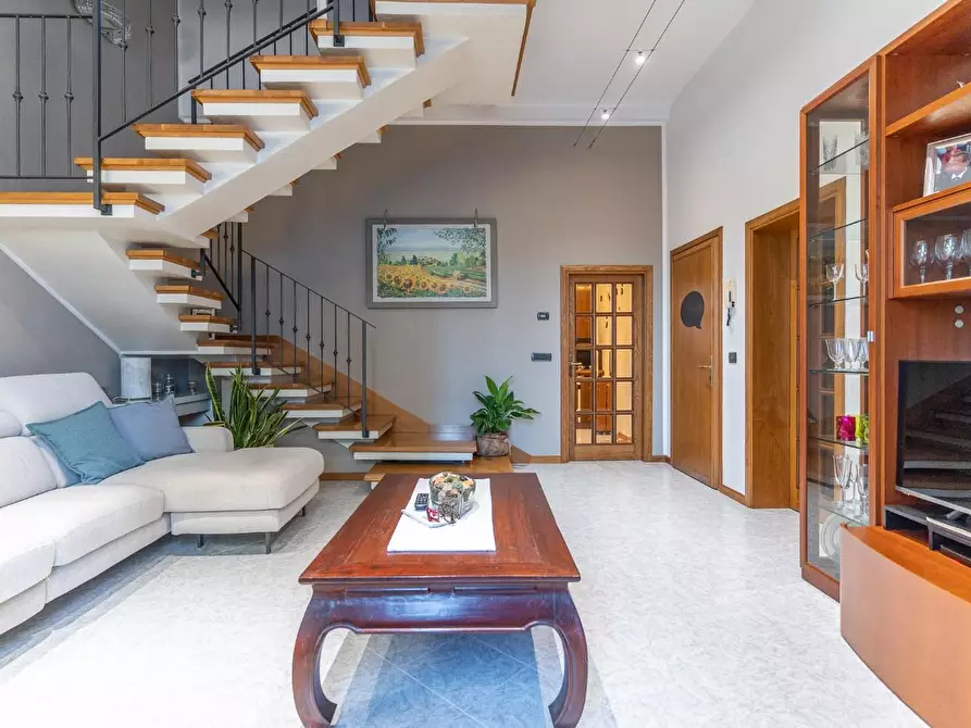 appartamento in vendita a Capraia e Limite