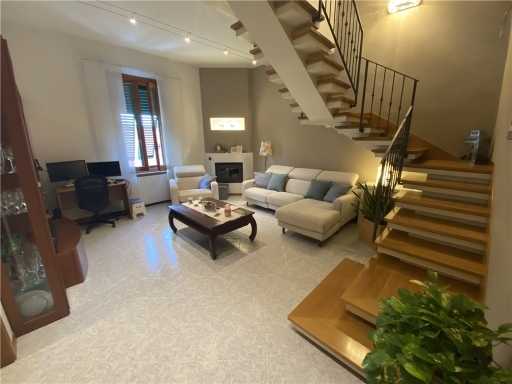 appartamento in vendita a Capraia e Limite