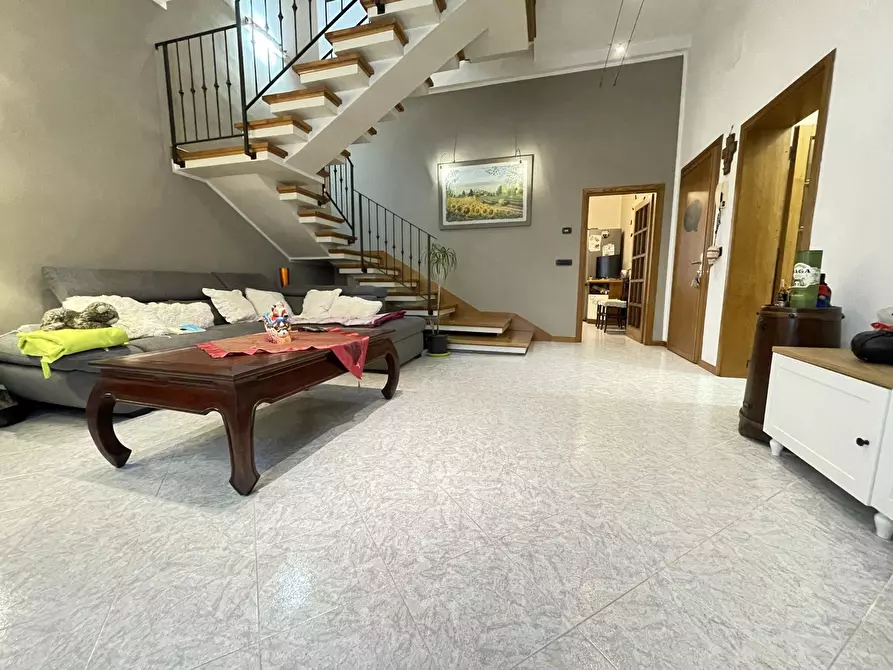 appartamento in vendita a Capraia e Limite in zona Limite sull' Arno