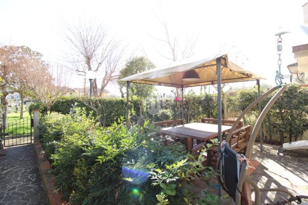 appartamento in vendita a Capraia e Limite in zona Limite sull' Arno