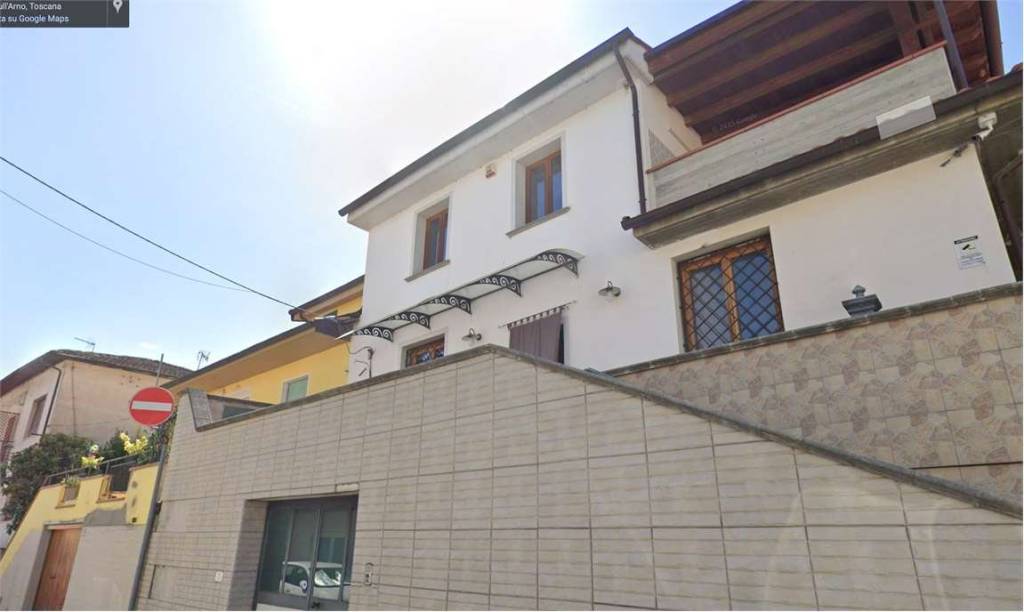 appartamento in vendita a Capraia e Limite in zona Capraia Fiorentina