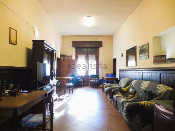 casa indipendente in vendita a Capraia e Limite