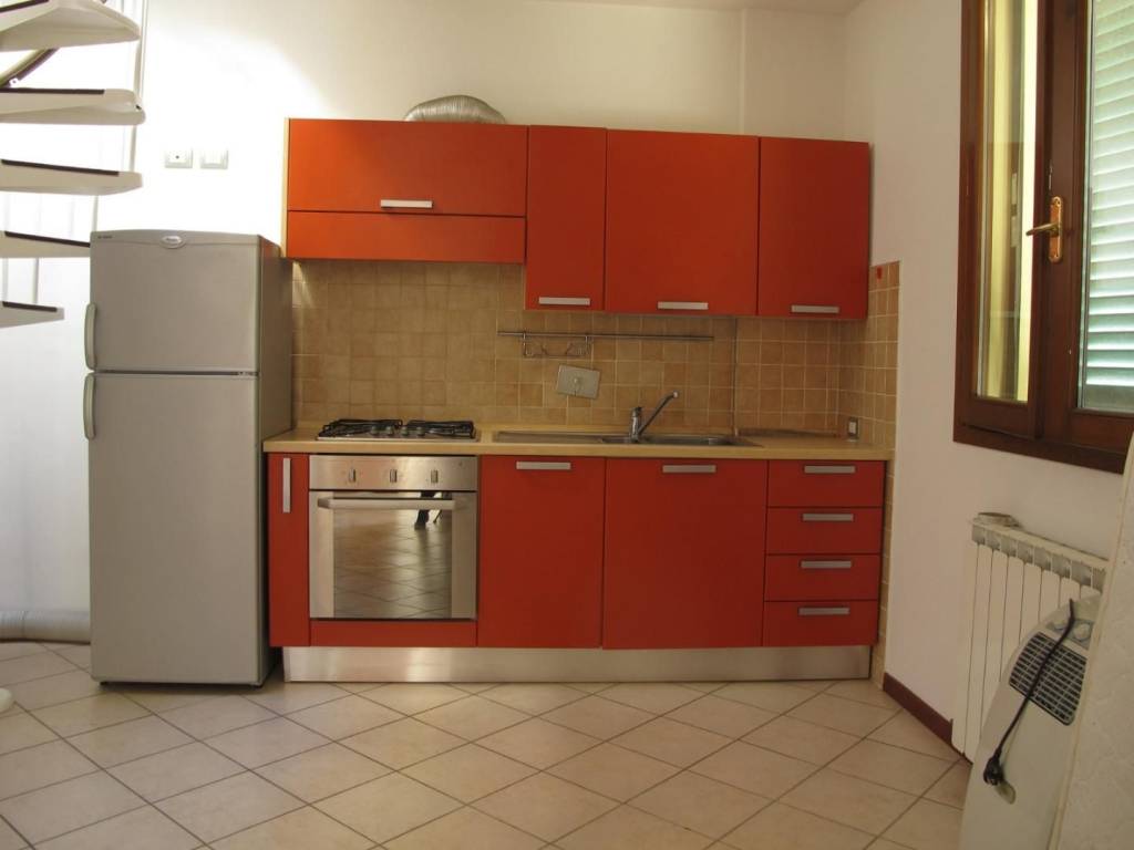 appartamento in vendita a Capraia e Limite