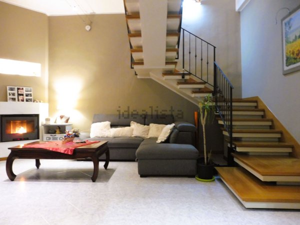 appartamento in vendita a Capraia e Limite