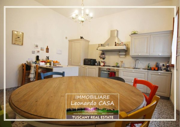 casa indipendente in vendita a Capraia e Limite in zona Limite sull' Arno