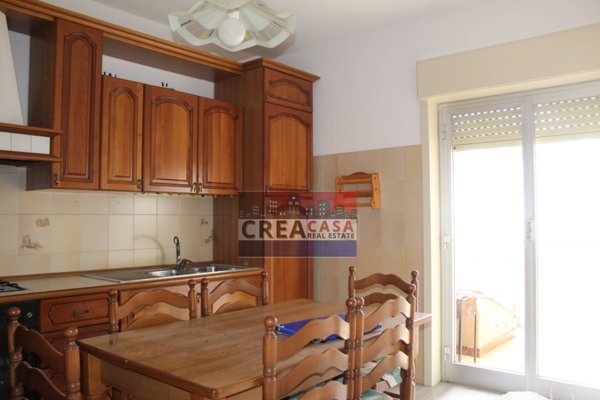 casa indipendente in vendita a Capraia e Limite in zona Castra