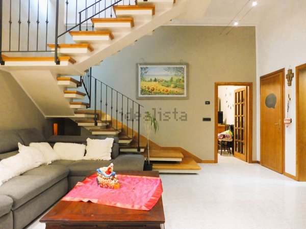 appartamento in vendita a Capraia e Limite